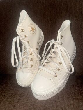 Converse Women’s High Top Lace-Up Boots in Cream with Gold Accents
